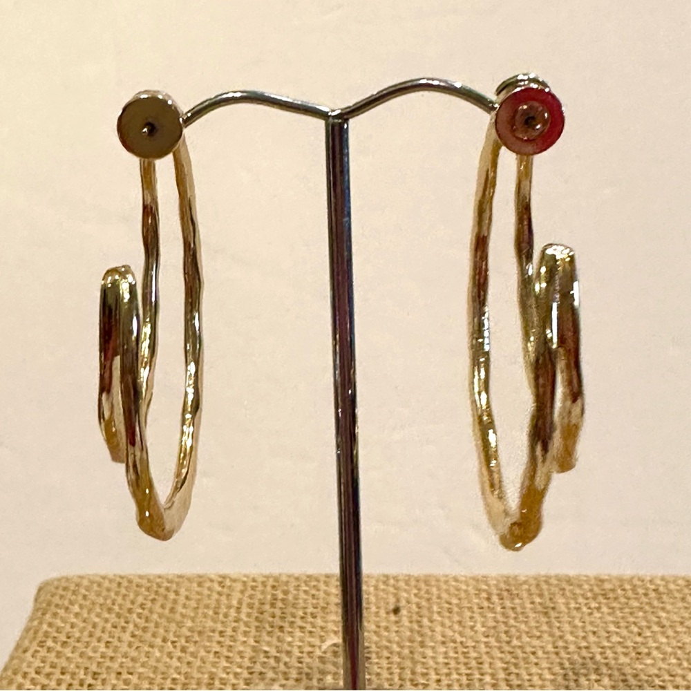 Banana Republic Earrings Gold tone double hoops hammered - Picture 7 of 14